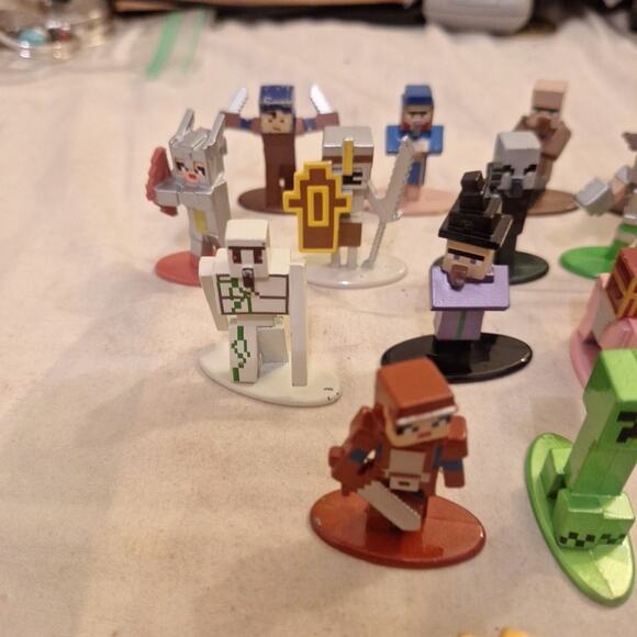 2020 Minecraft Nano Metalfigs Die-Cast Set of 19 - Picture 3 of 5